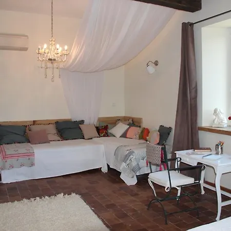 Le Mas De La Borne Bed & Breakfast Saint-Montan