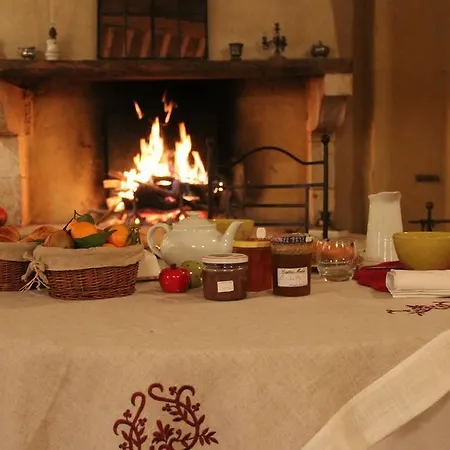 Le Mas De La Borne Bed & Breakfast